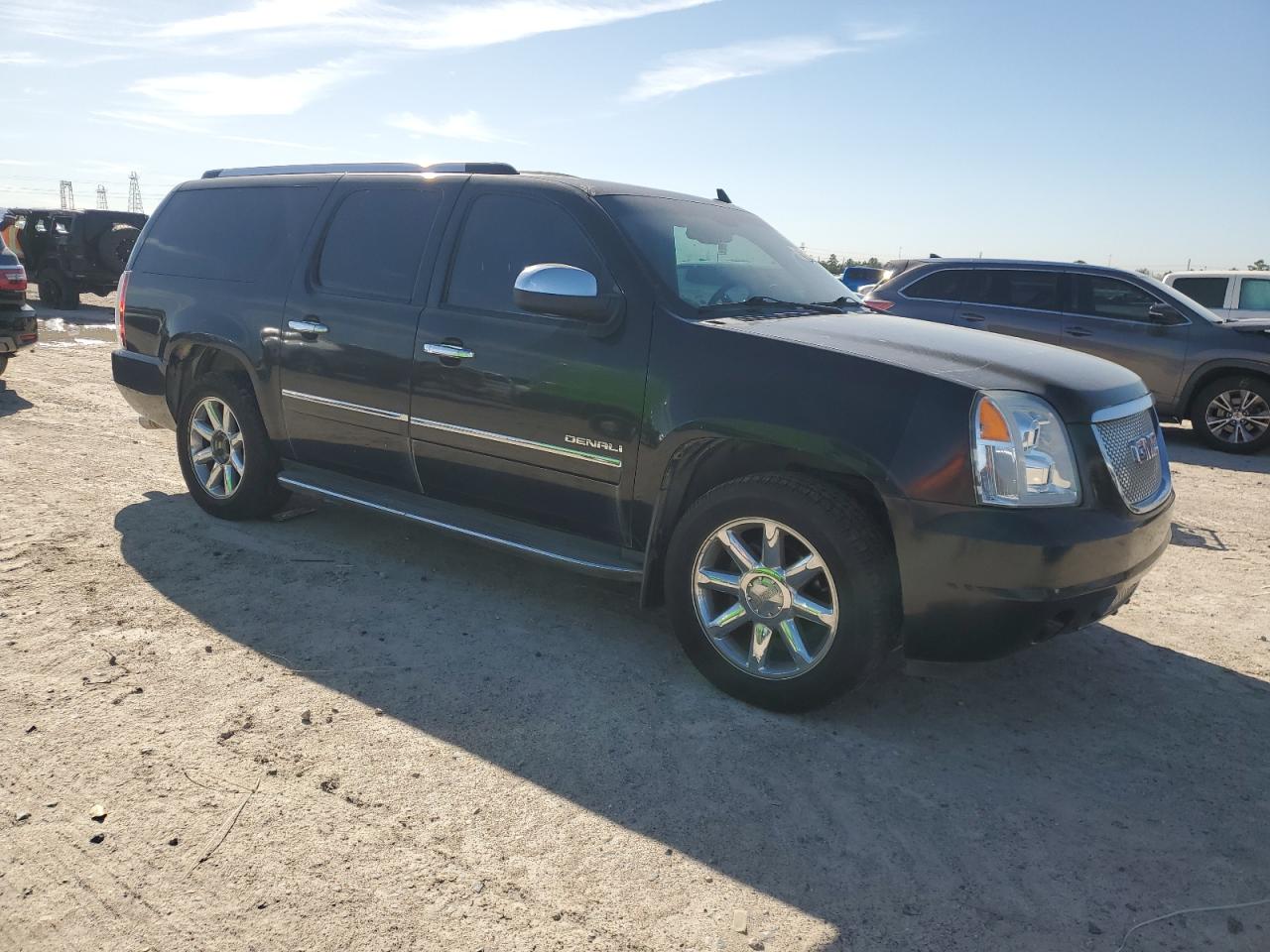 2012 GMC Yukon - Image 4