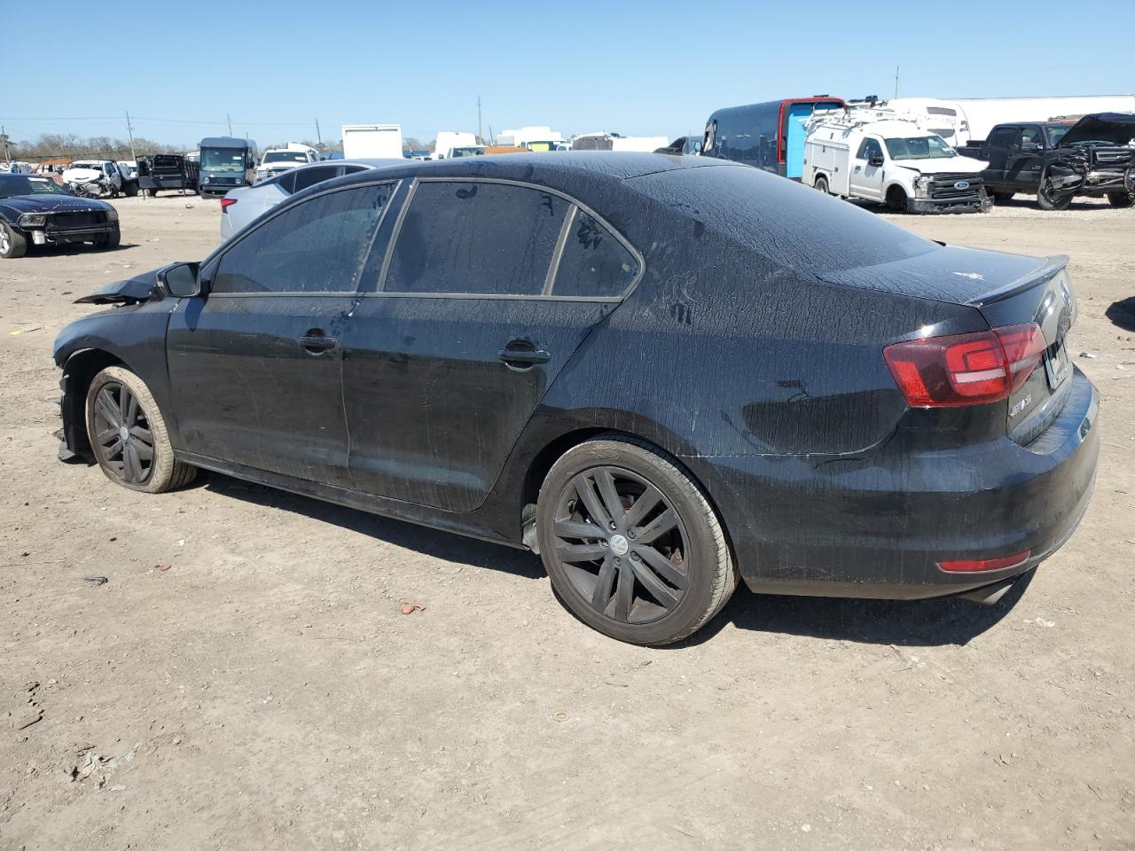 2018 Volkswagen Jetta - Image 2