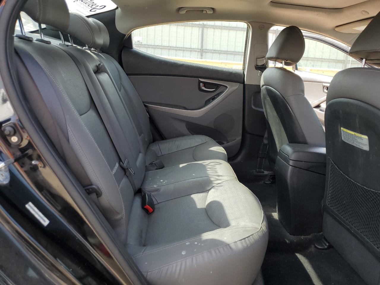 2012 Hyundai Elantra - Image 10