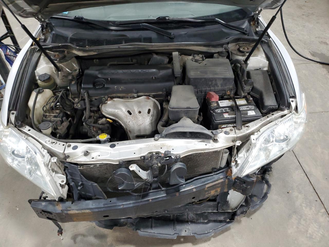 2009 Toyota Camry - Image 11