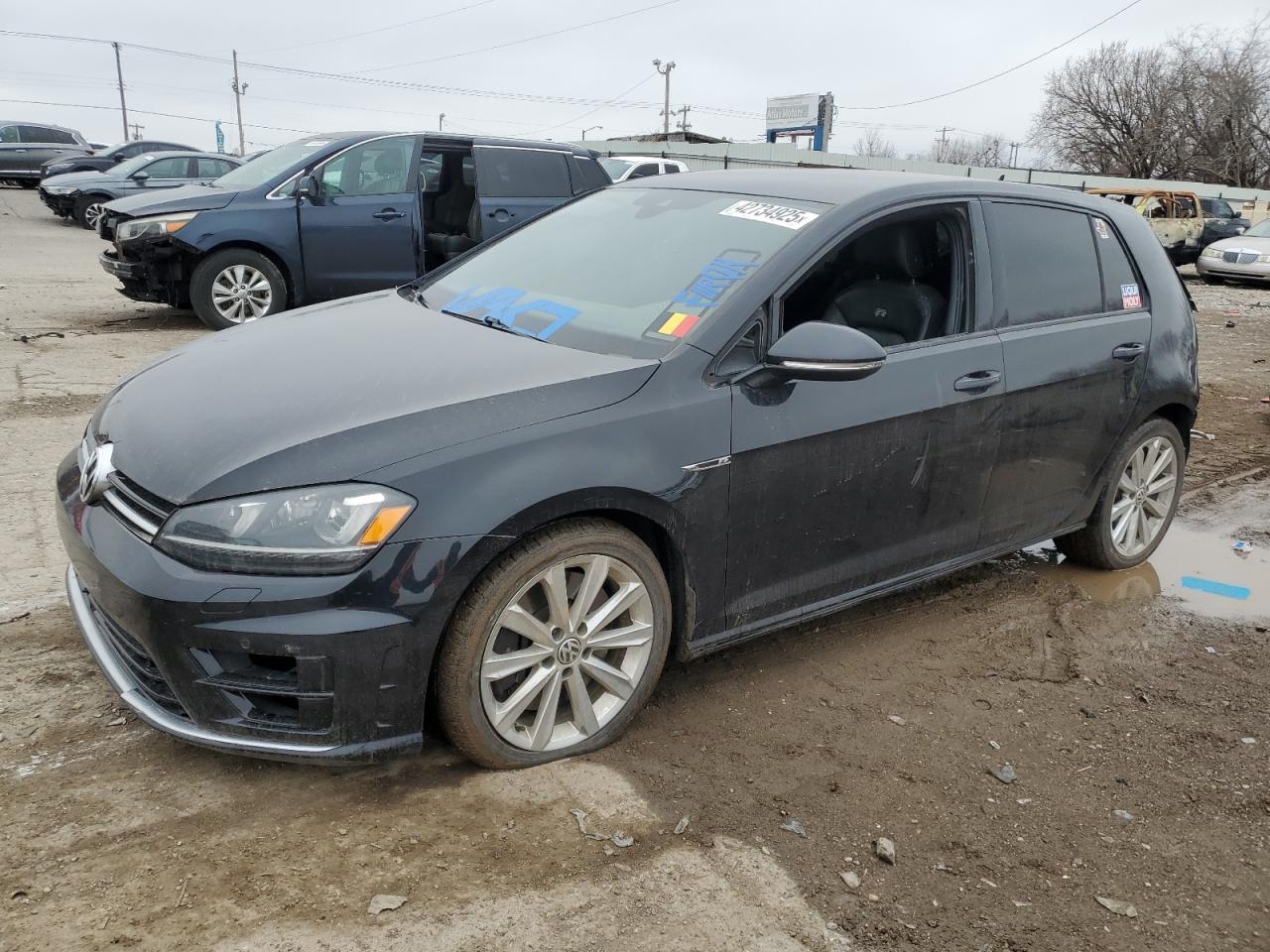 2017 Volkswagen Golf - Image 1