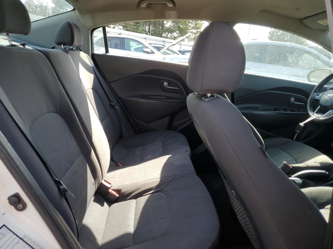 2016 Kia Rio - Image 10