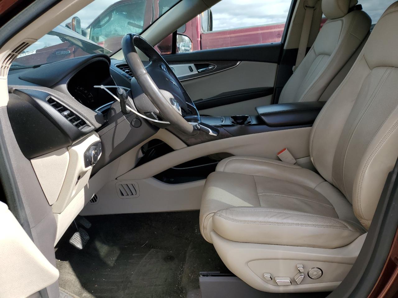 2016 Lincoln MKX - Image 7