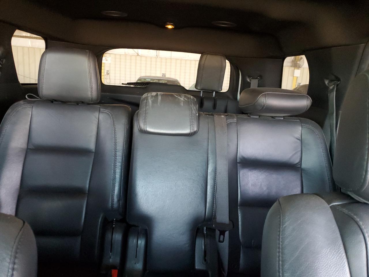 2015 Ford Explorer - Image 10