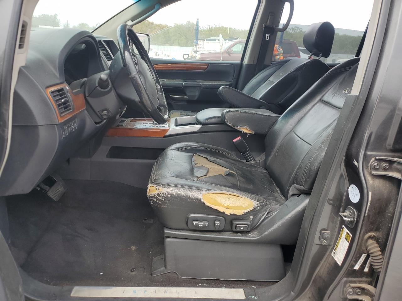 2008 Infiniti QX56 - Image 7
