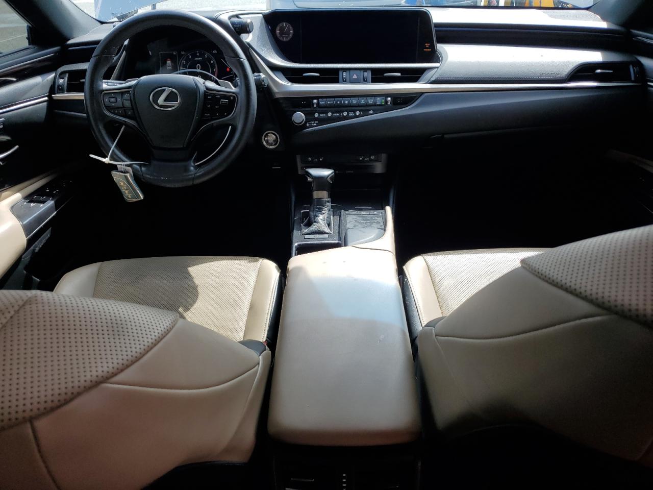 2021 Lexus ES - Image 8