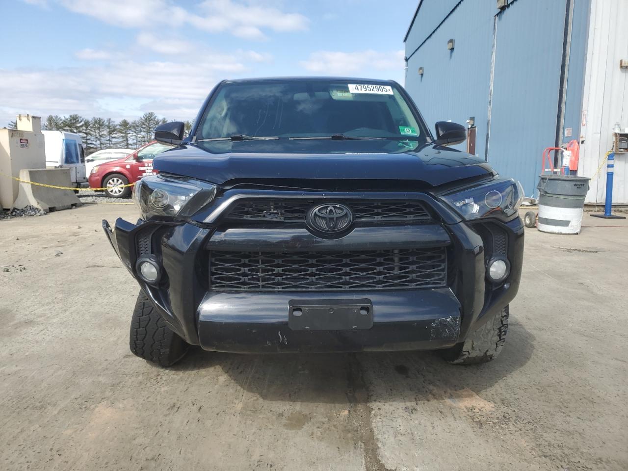 2015 Toyota 4Runner - Image 5