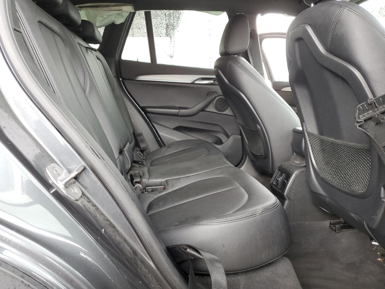 2016 BMW X1 - Image 11