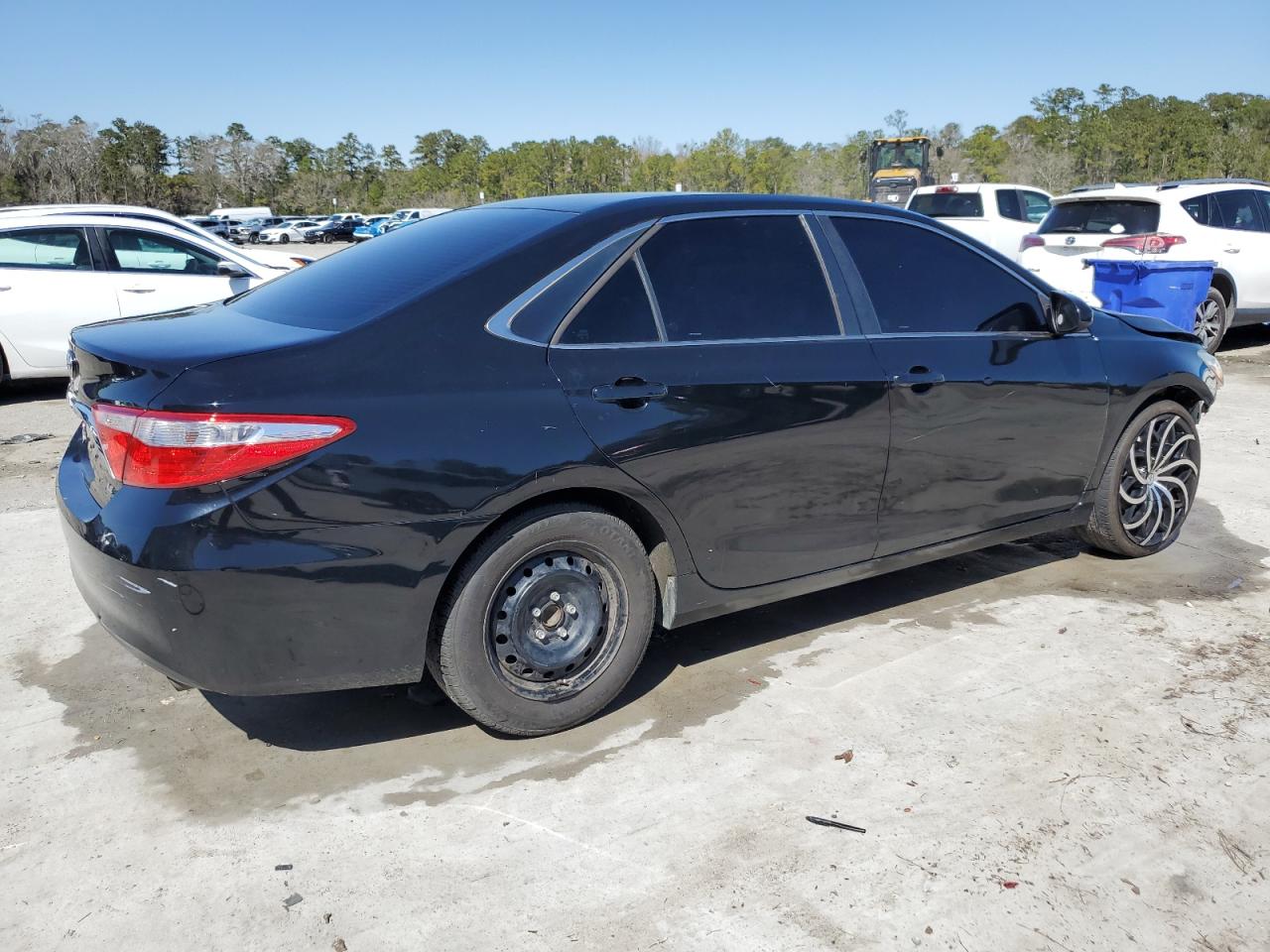 2015 Toyota Camry - Image 3