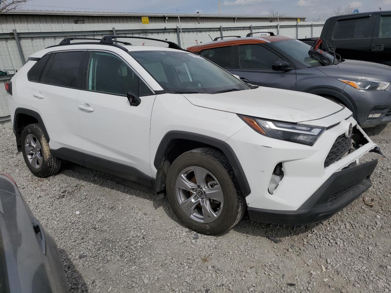 2023 Toyota RAV 4 - Image 4