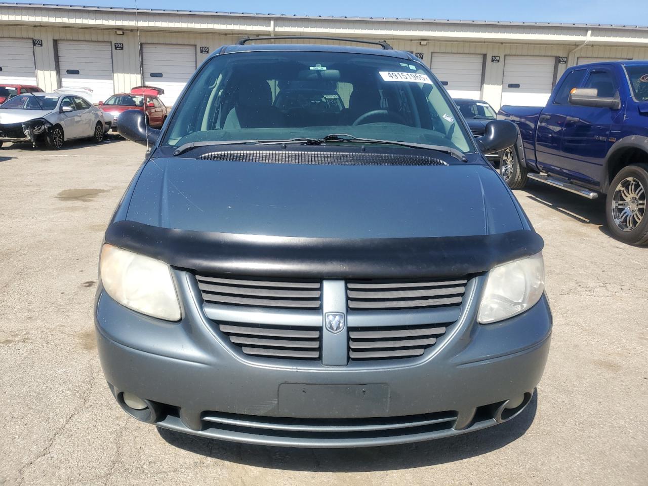 2005 Dodge Caravan - Image 5