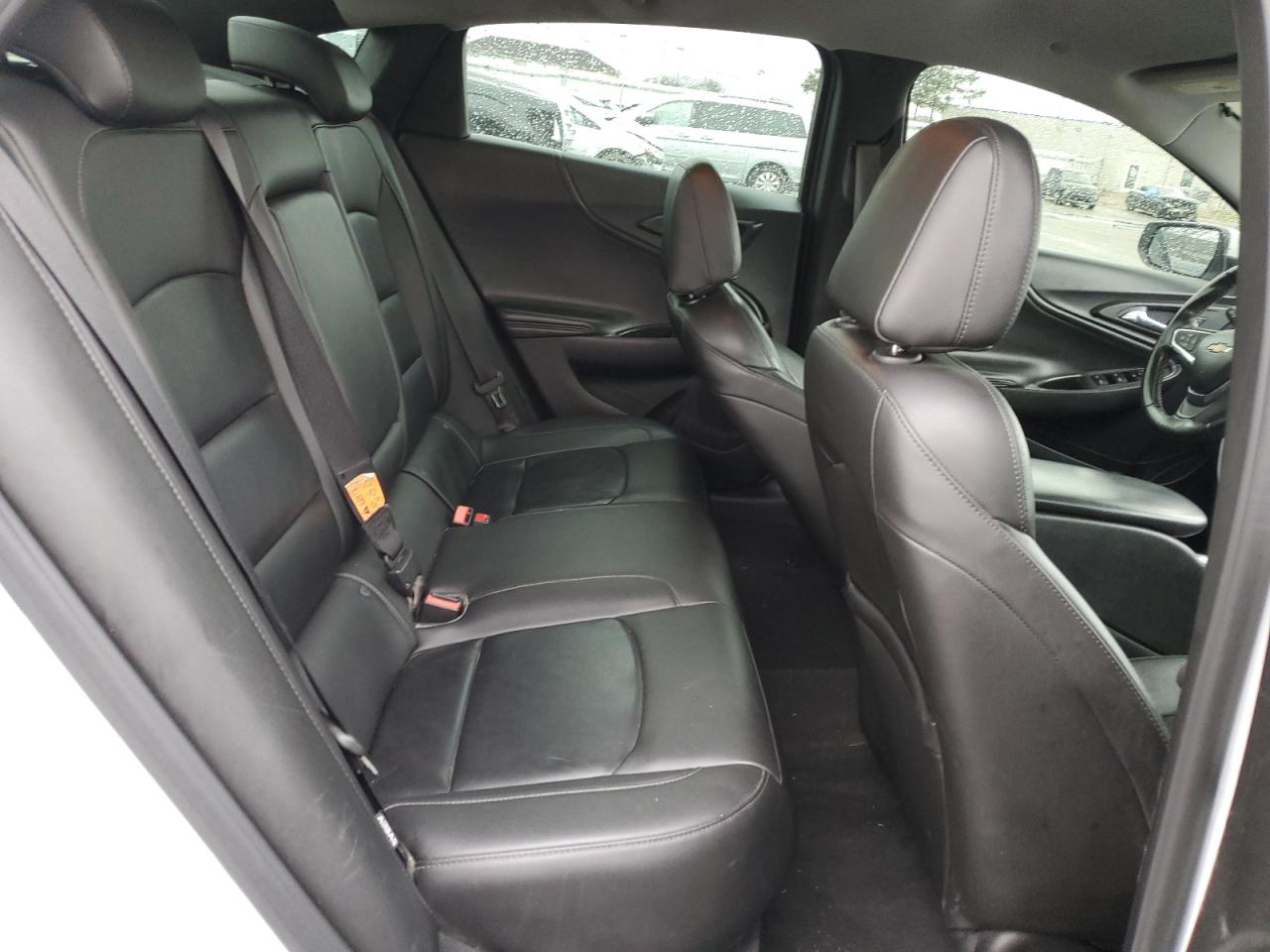 2016 Chevrolet Malibu - Image 10