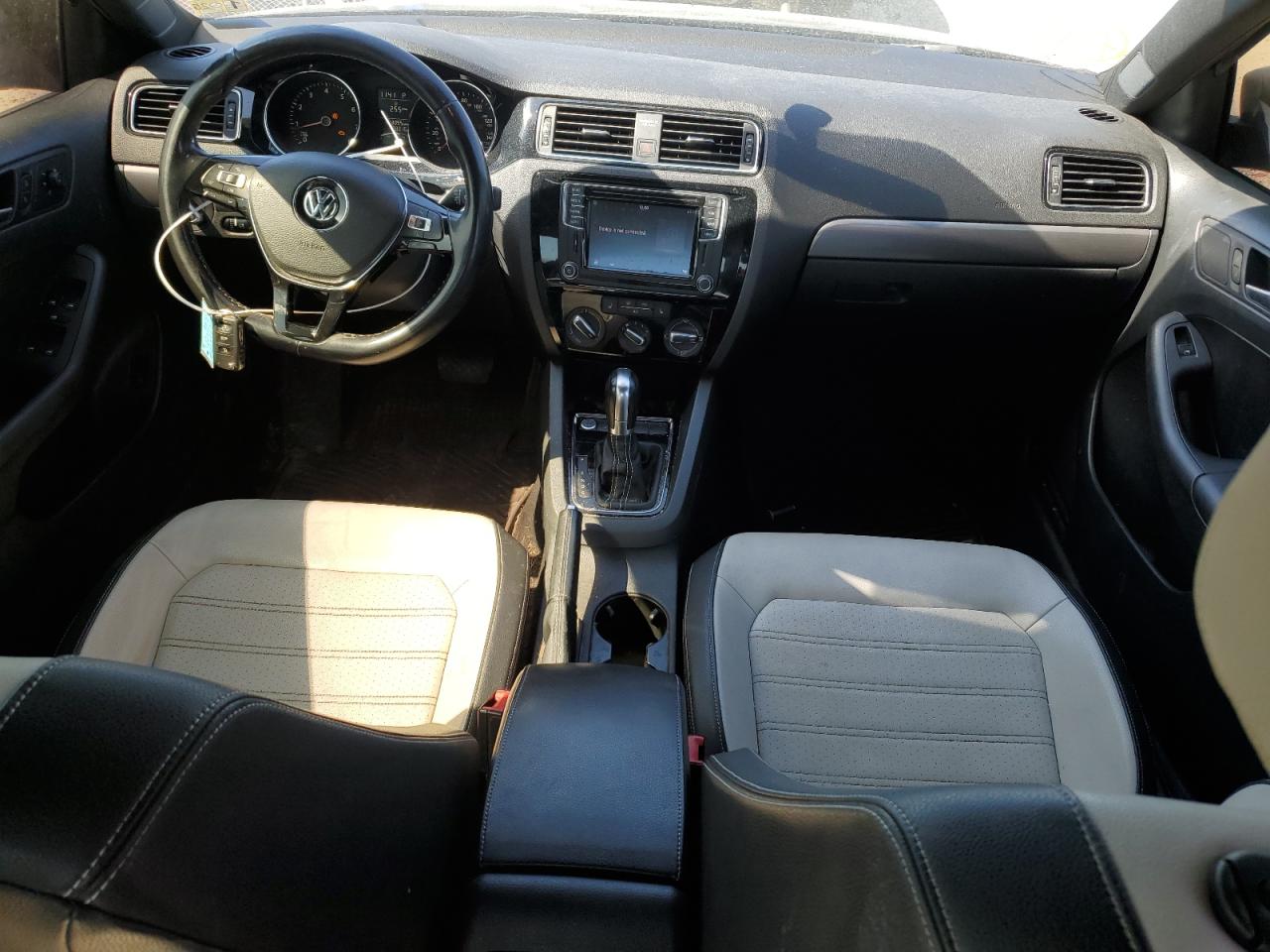 2016 Volkswagen Jetta - Image 8