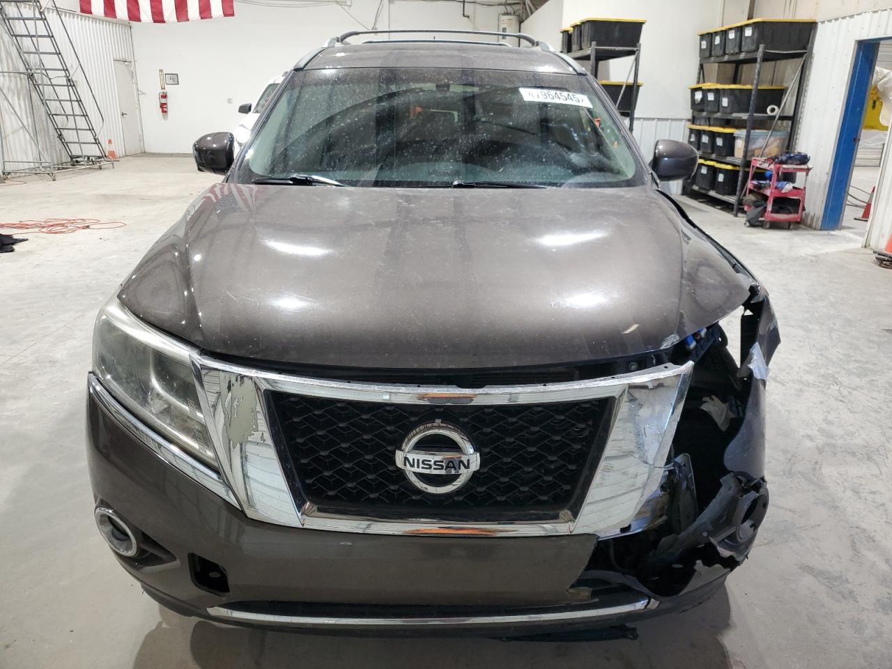 2015 Nissan Pathfinder - Image 5