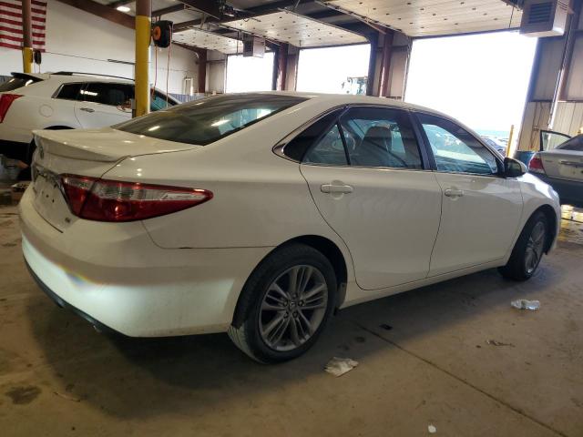  TOYOTA CAMRY 2016 Белый