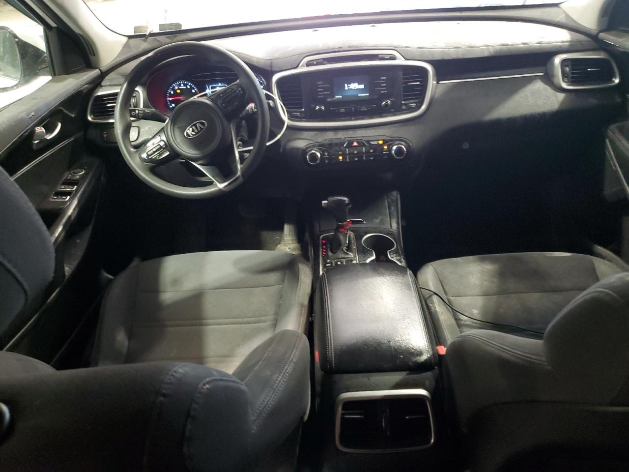 2017 Kia Sorento - Image 8