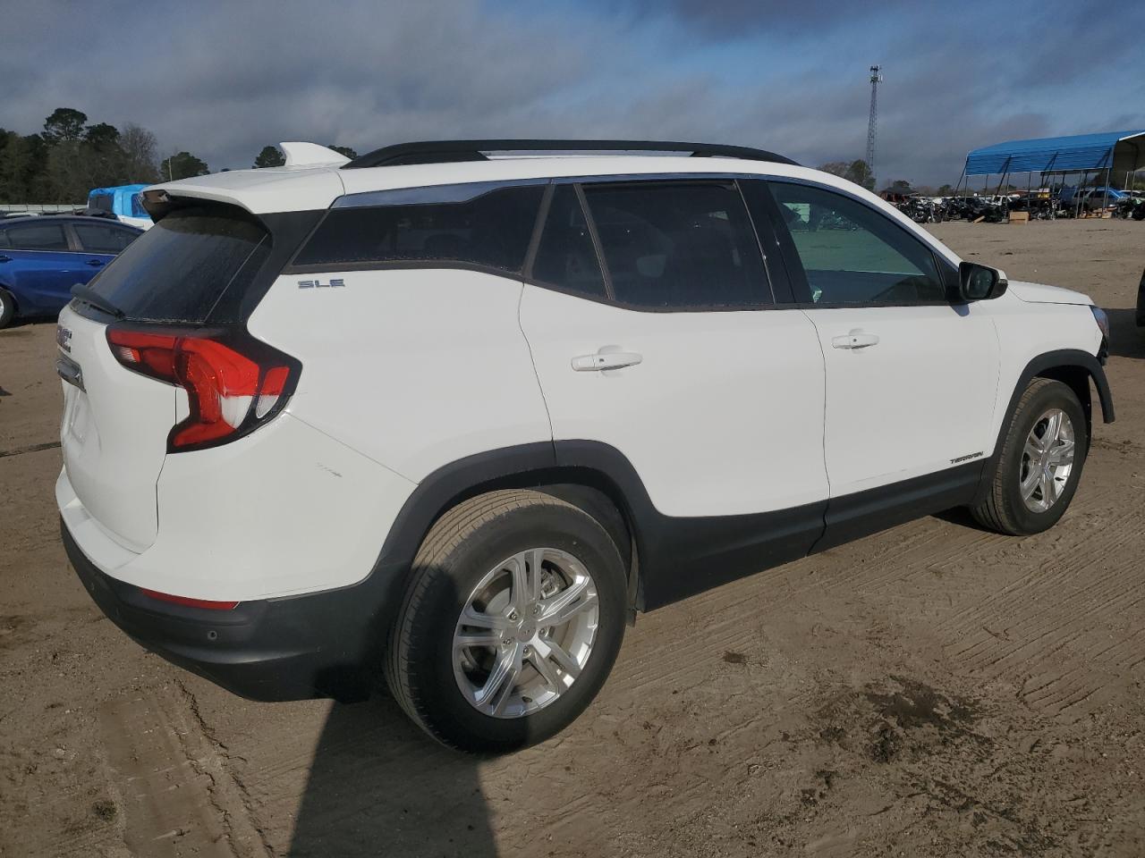 2020 GMC Terrain - Image 3