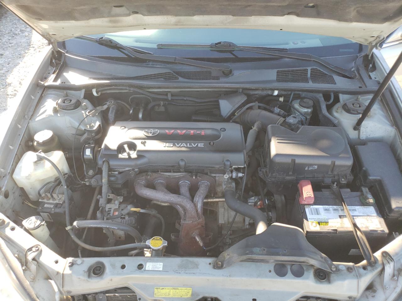 2005 Toyota Camry - Image 11
