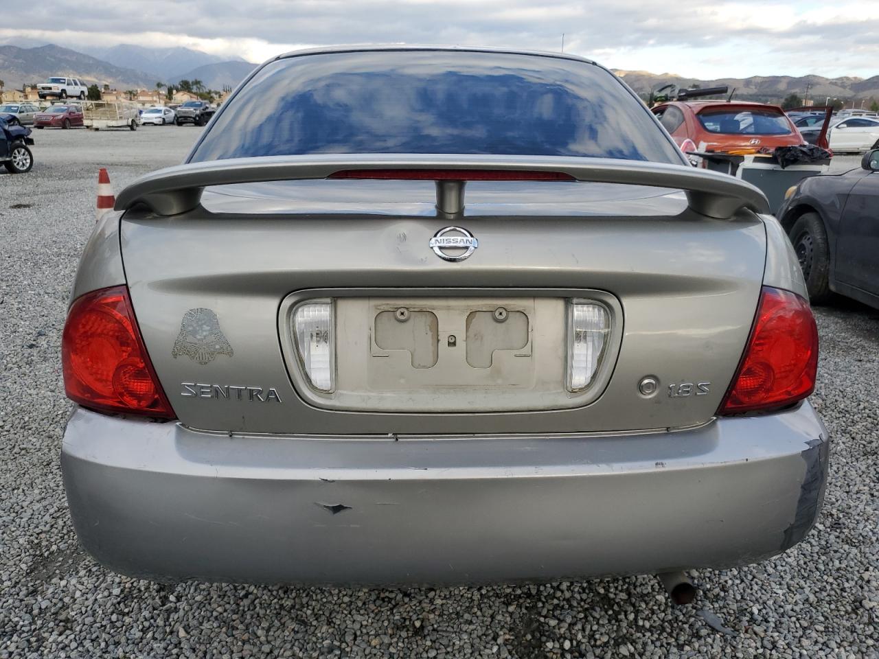 2005 Nissan Sentra - Image 6