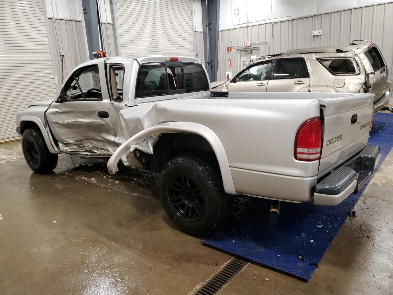 2003 Dodge Dakota - Image 2