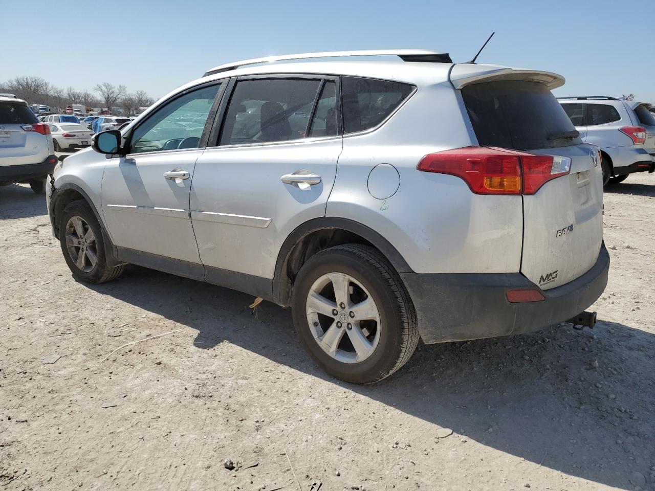 2014 Toyota RAV 4 - Image 2