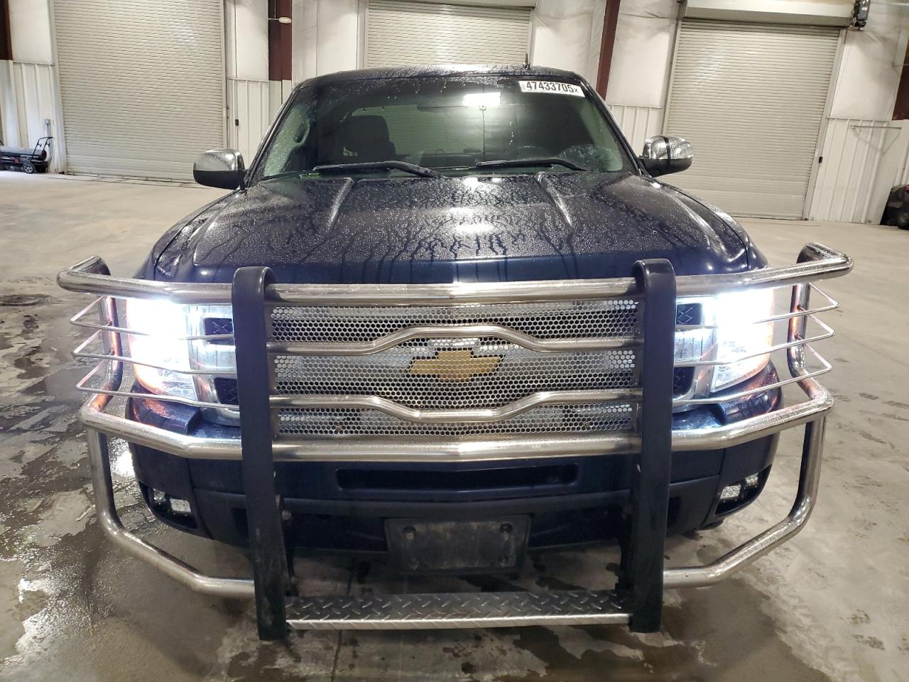 2011 Chevrolet Silverado - Image 5