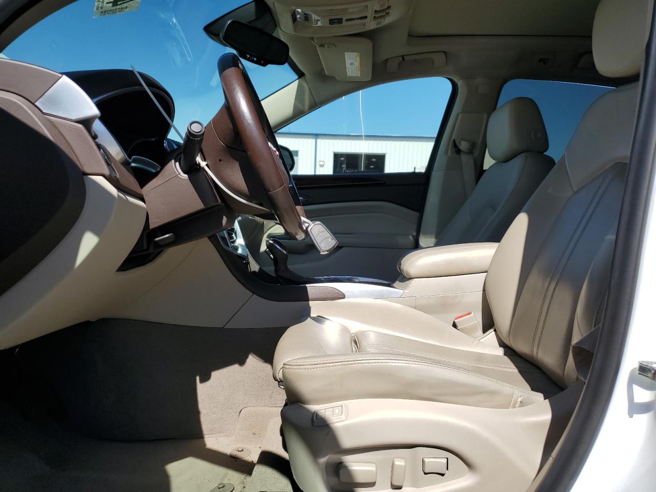2015 Cadillac SRX - Image 7