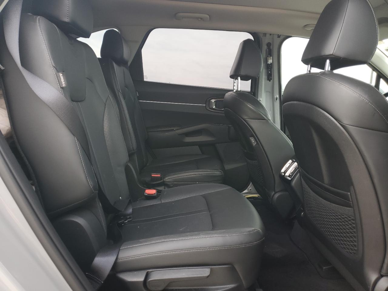 2024 Kia Sorento - Image 10