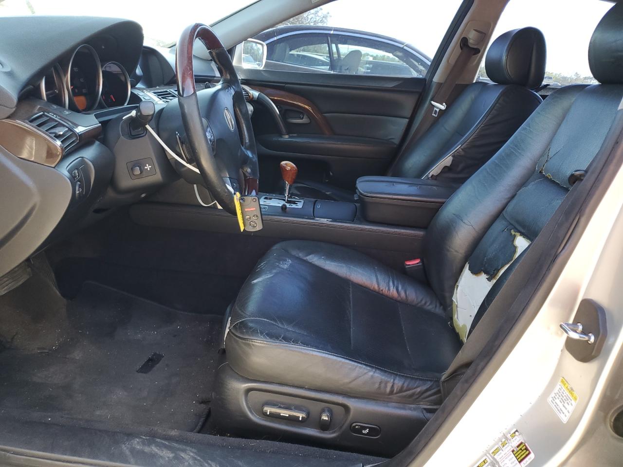 2005 Acura RL - Image 7