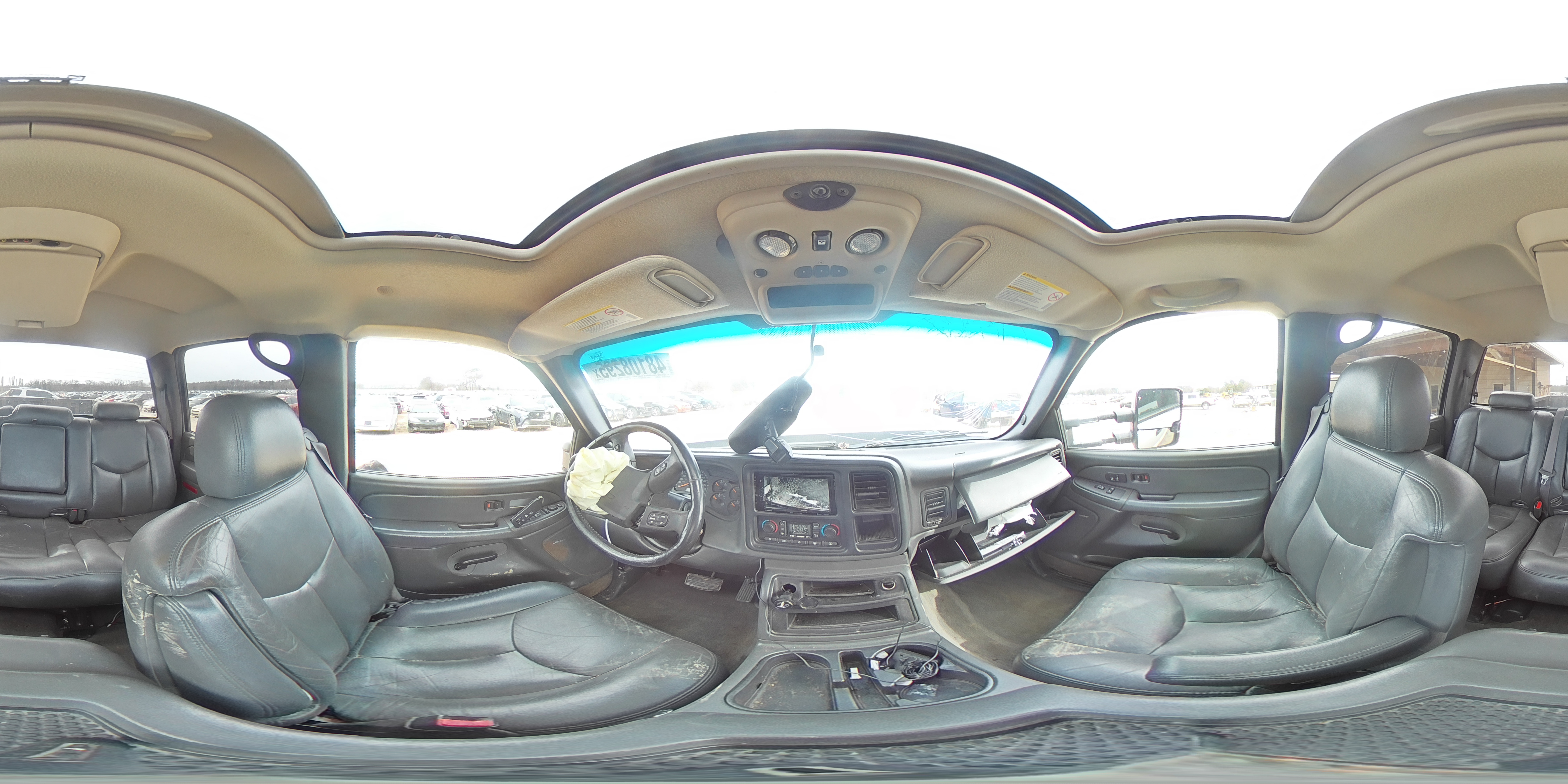 2005 Chevrolet Silverado - Image 13