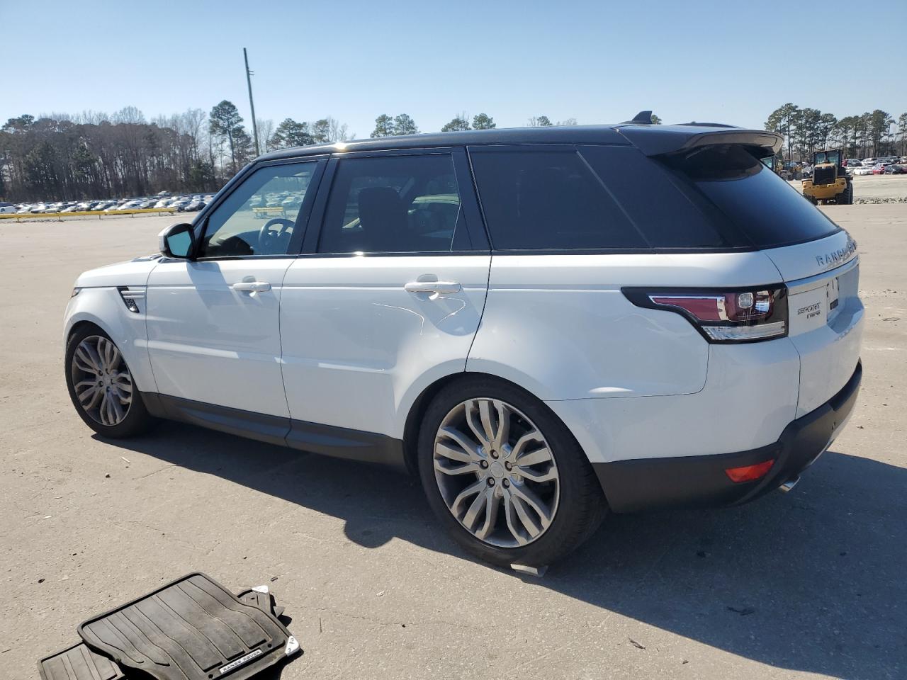 2016 Land Rover Range Rover - Image 2