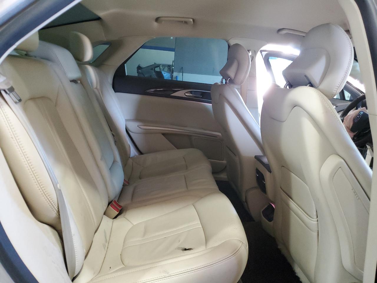 2013 Lincoln MKZ - Image 10