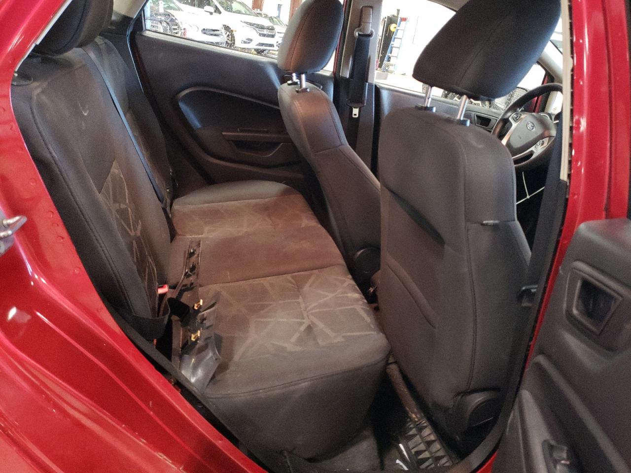 2011 Ford Fiesta - Image 10