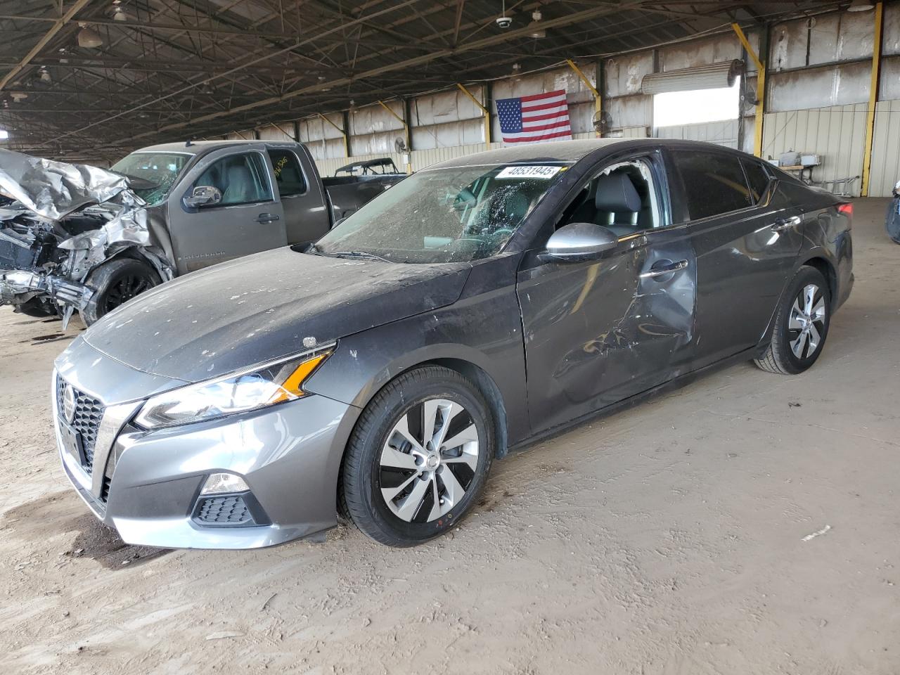 963020Z811 For Nissan Altima Front,Left Driver Side DOOR