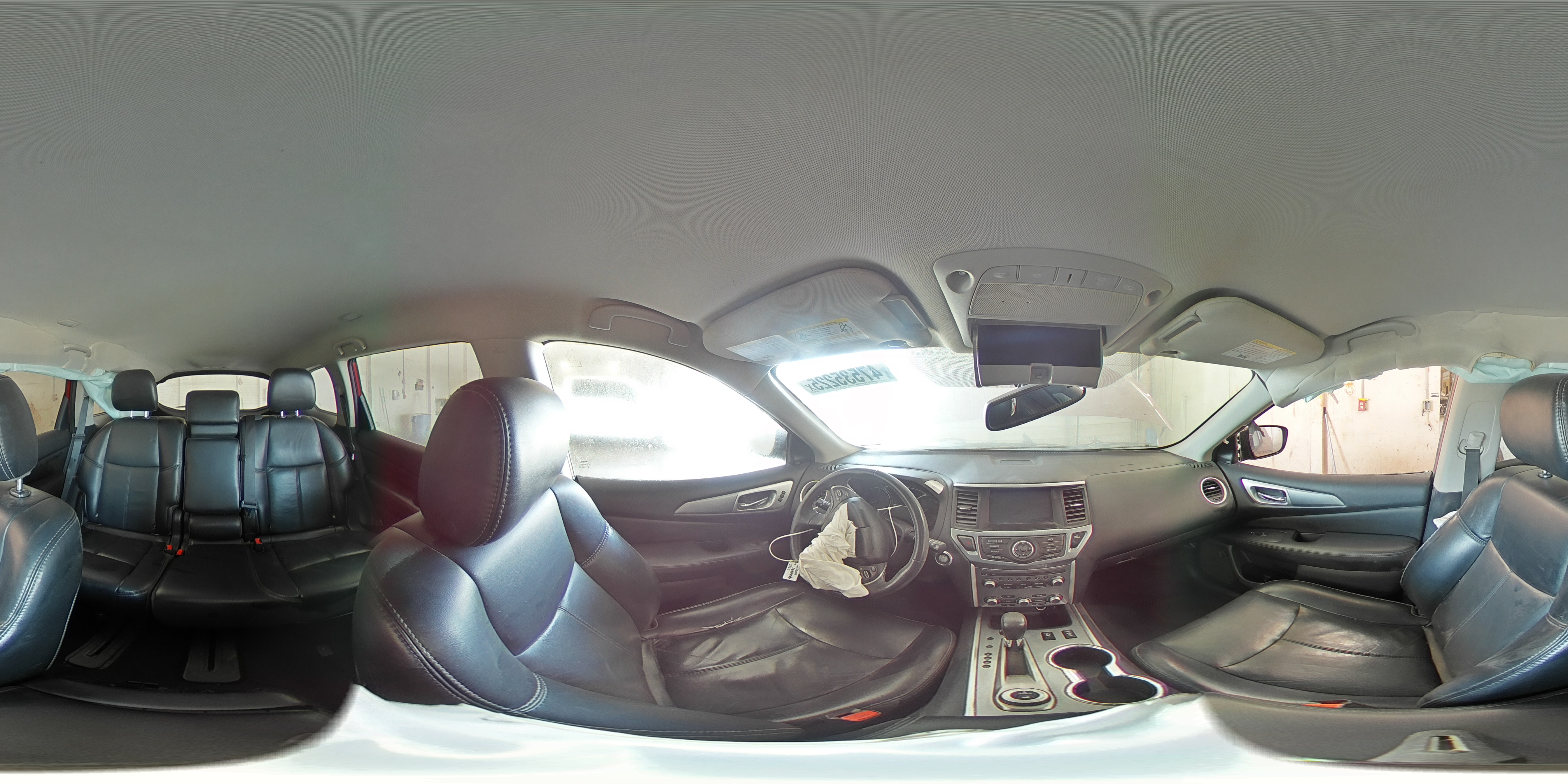 2017 Nissan Pathfinder - Image 16