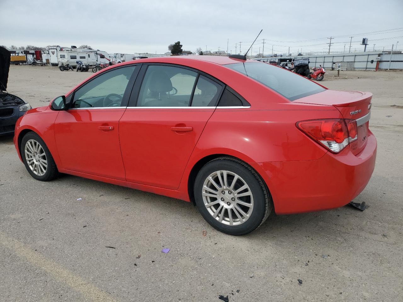 2016 Chevrolet Cruze - Image 2