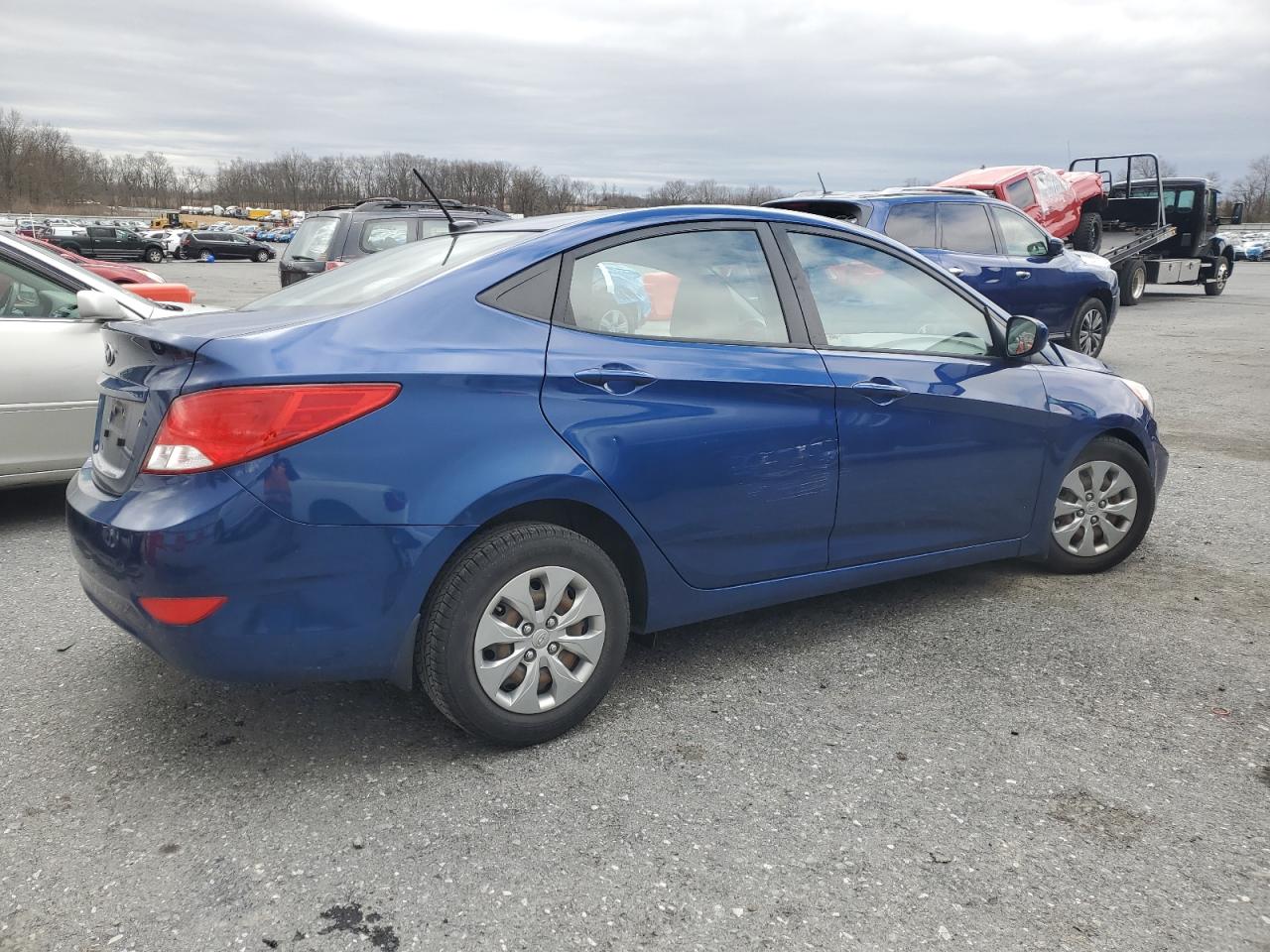 2016 Hyundai Accent - Image 3