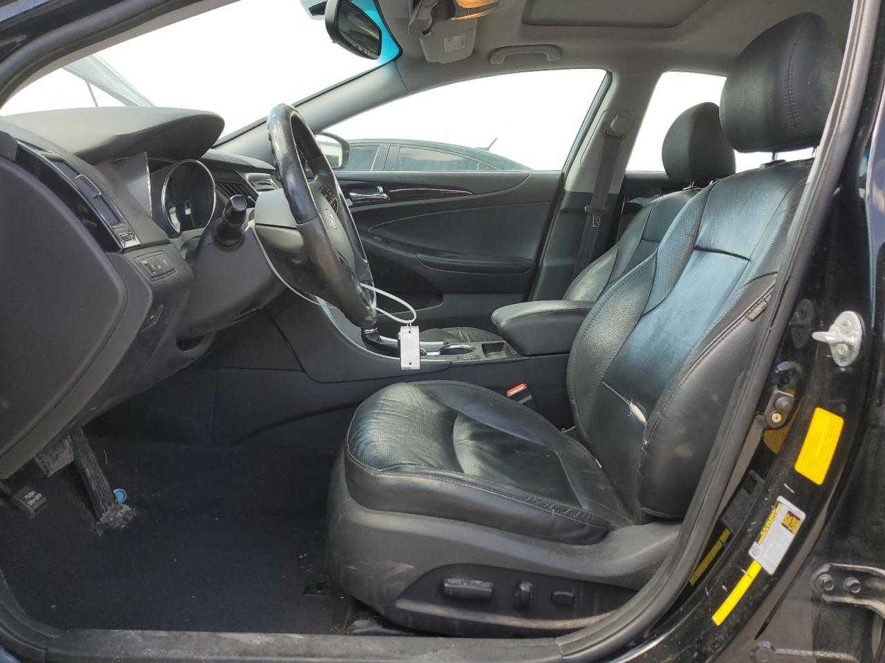 2011 Hyundai Sonata - Image 7