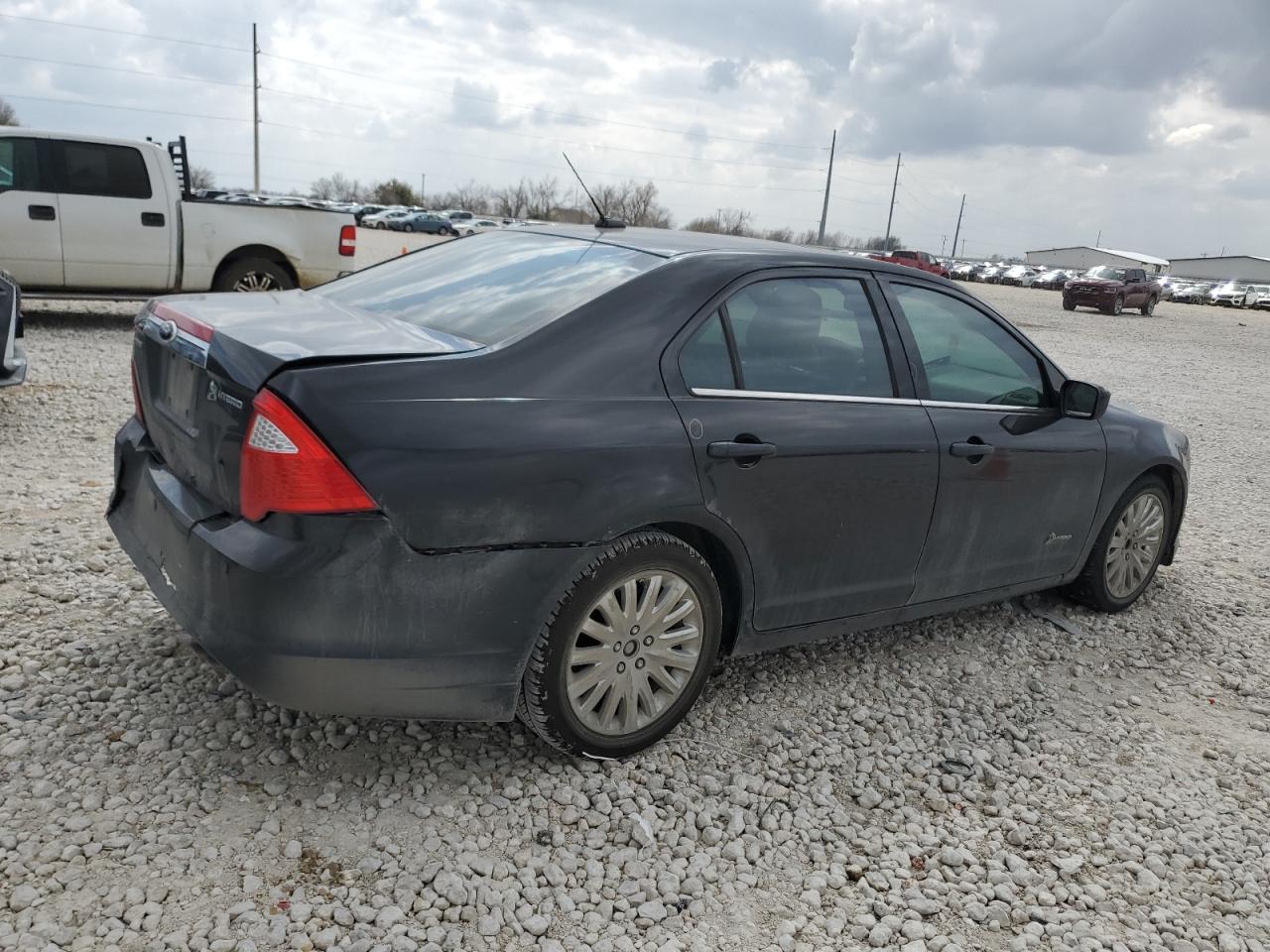 2010 Ford Fusion - Image 3