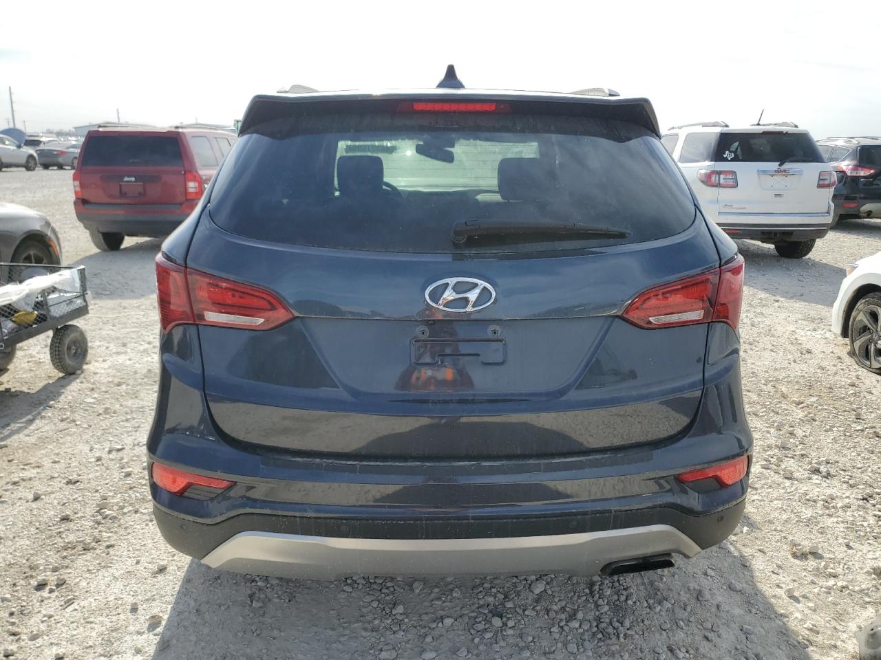 2017 Hyundai Santa Fe - Image 6