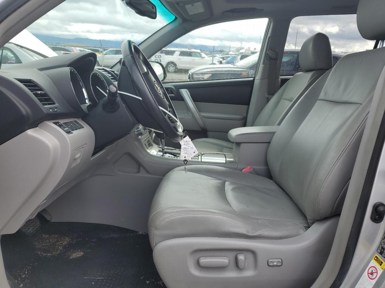 2011 Toyota Highlander - Image 7