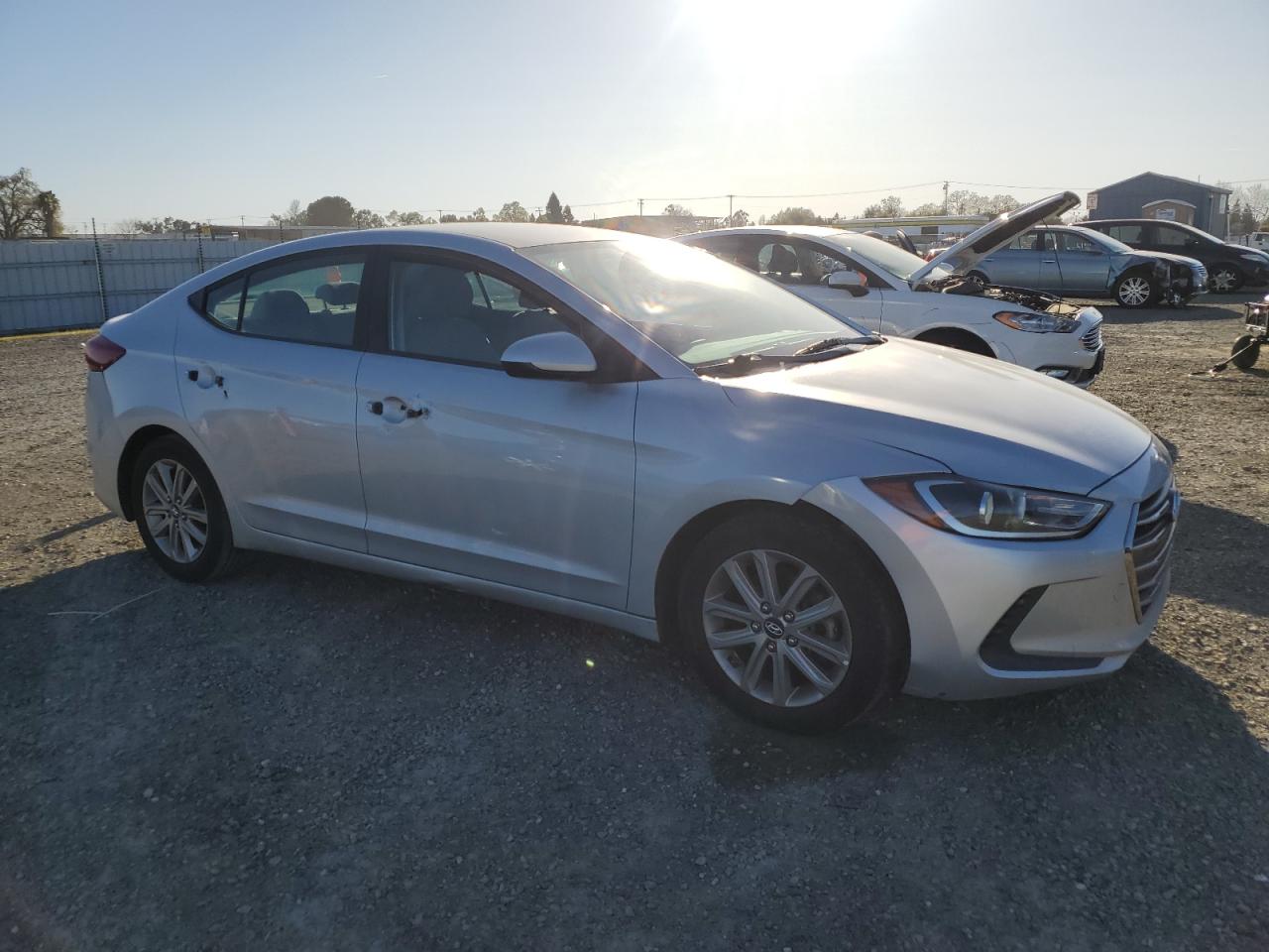2017 Hyundai Elantra - Image 4