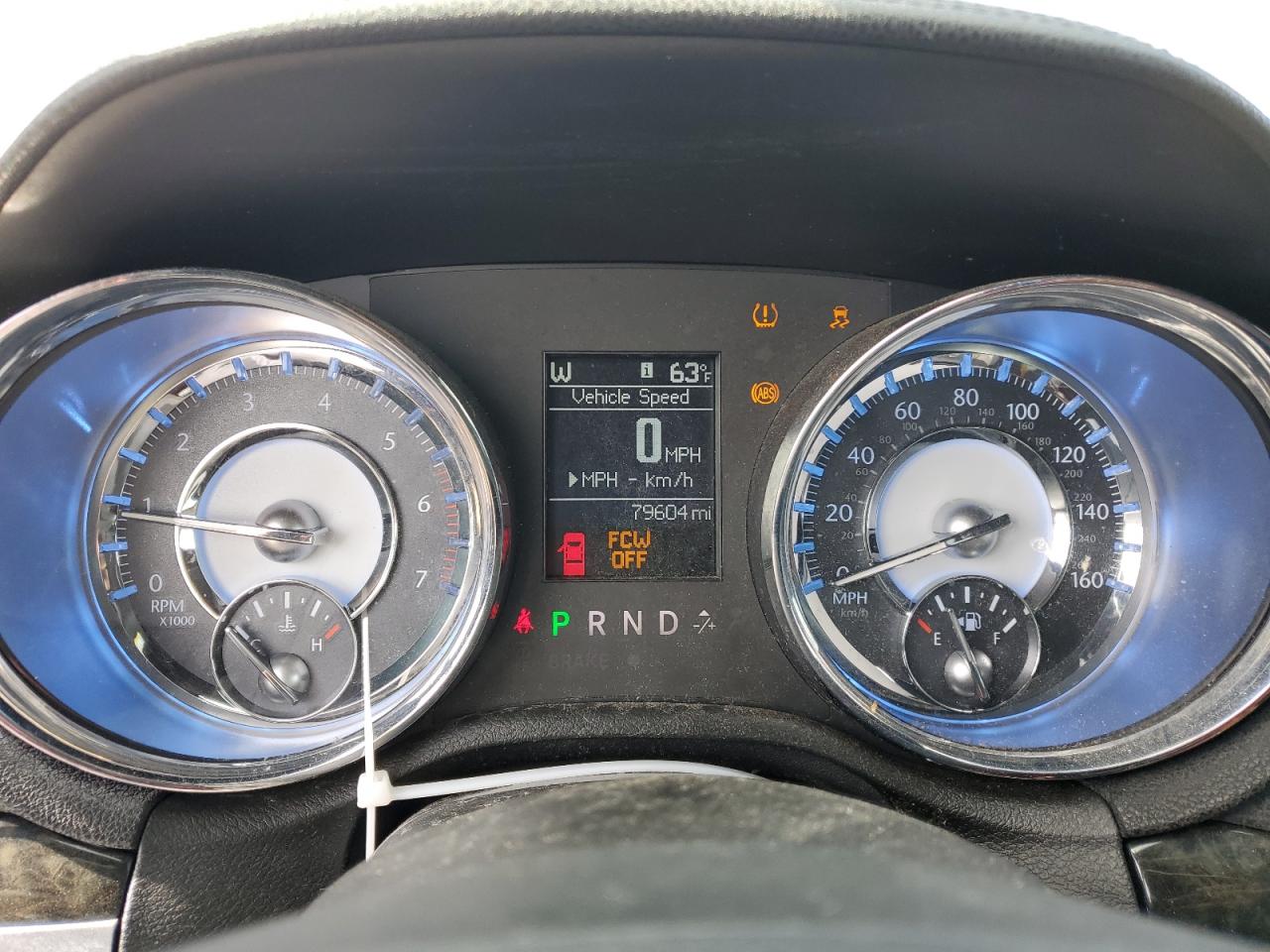 2011 Chrysler 300 - Image 9
