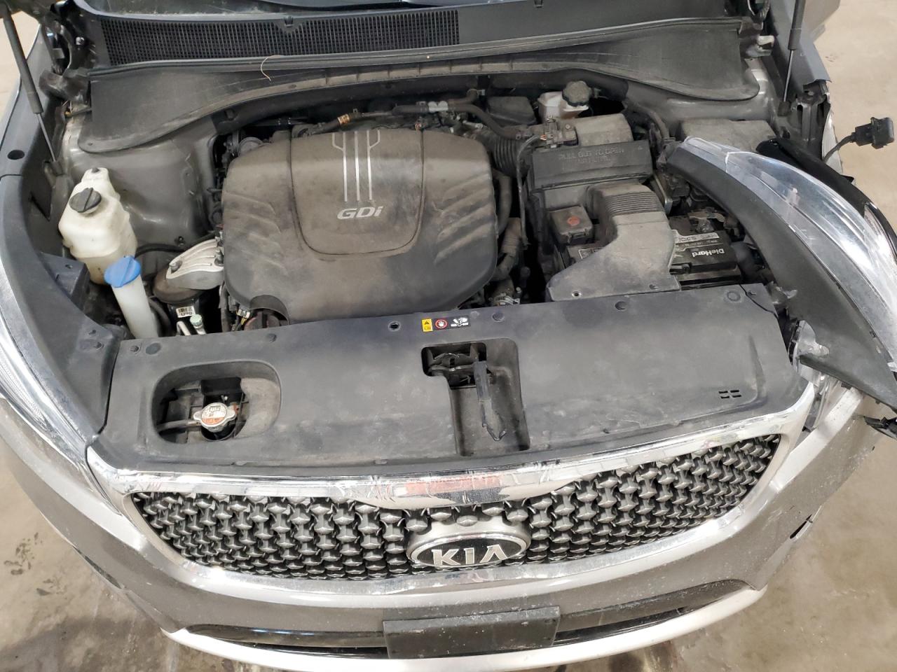 2016 Kia Sorento - Image 14
