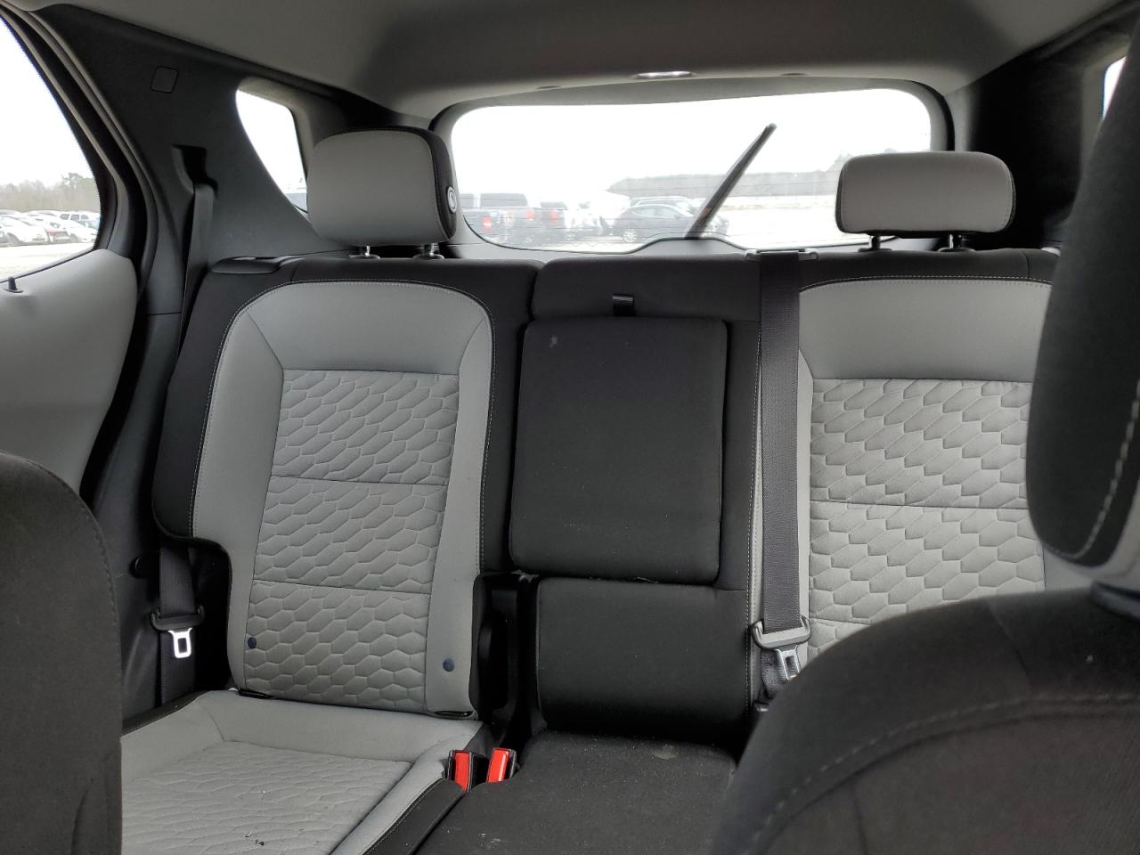 2020 Chevrolet Equinox - Image 10