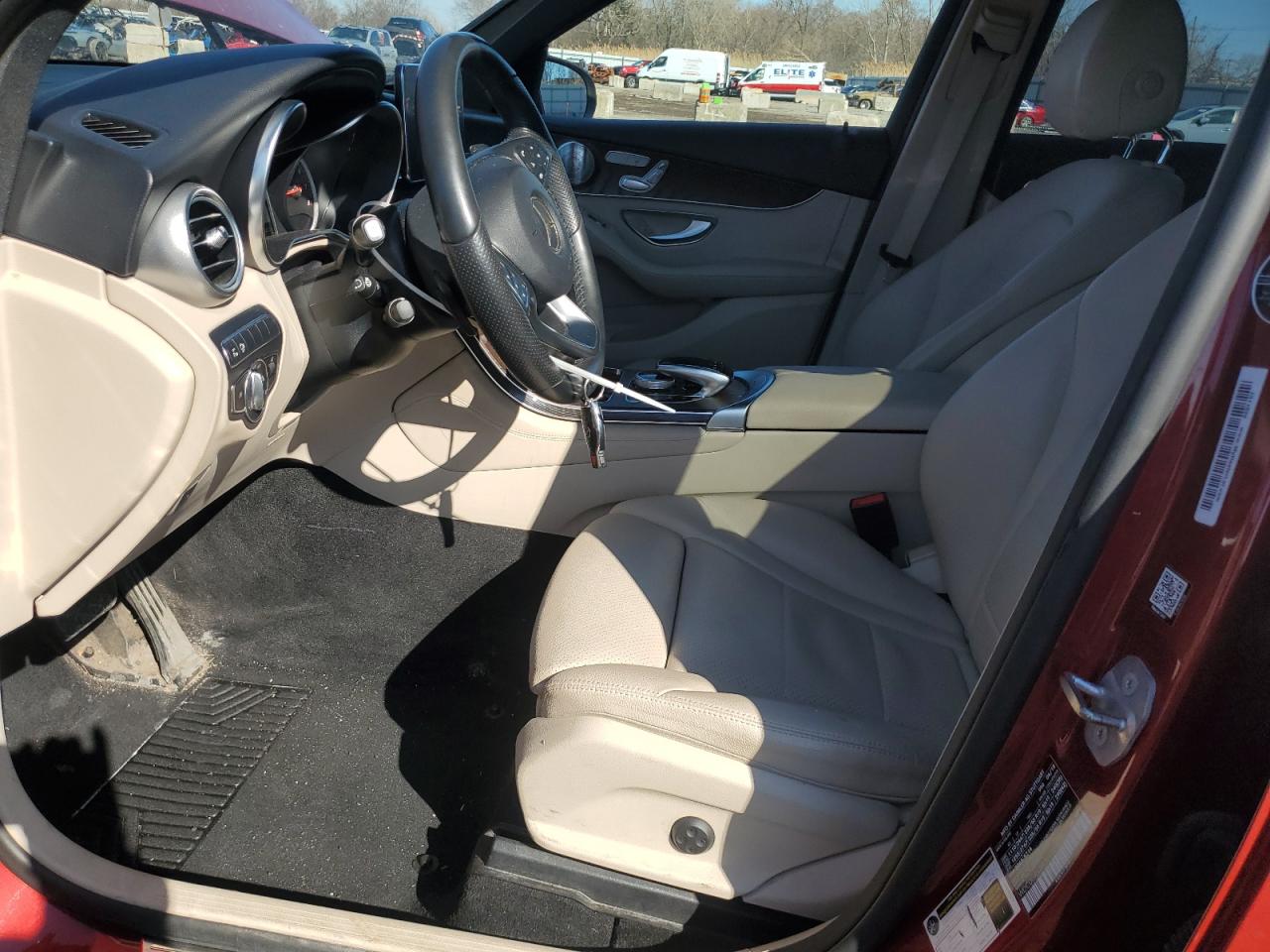 2018 Mercedes-Benz GLC - Image 7