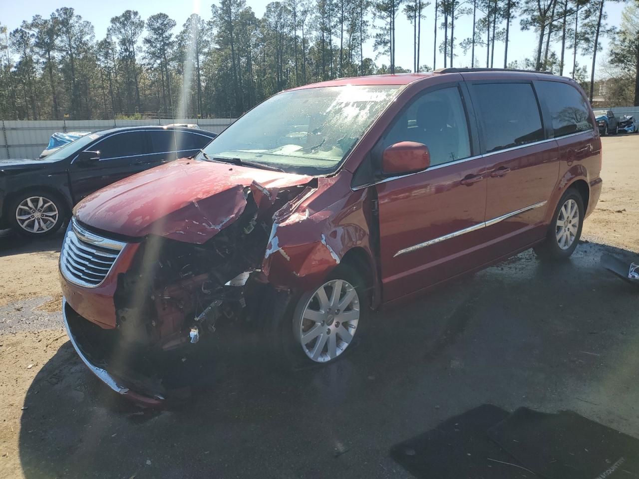 2014 Chrysler Town & Country Touring na sprzedaż w Harleyville, SC - Front End
