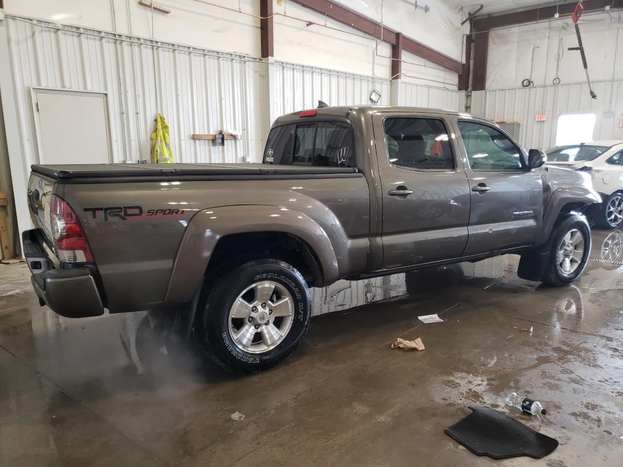 2014 Toyota Tacoma - Image 3
