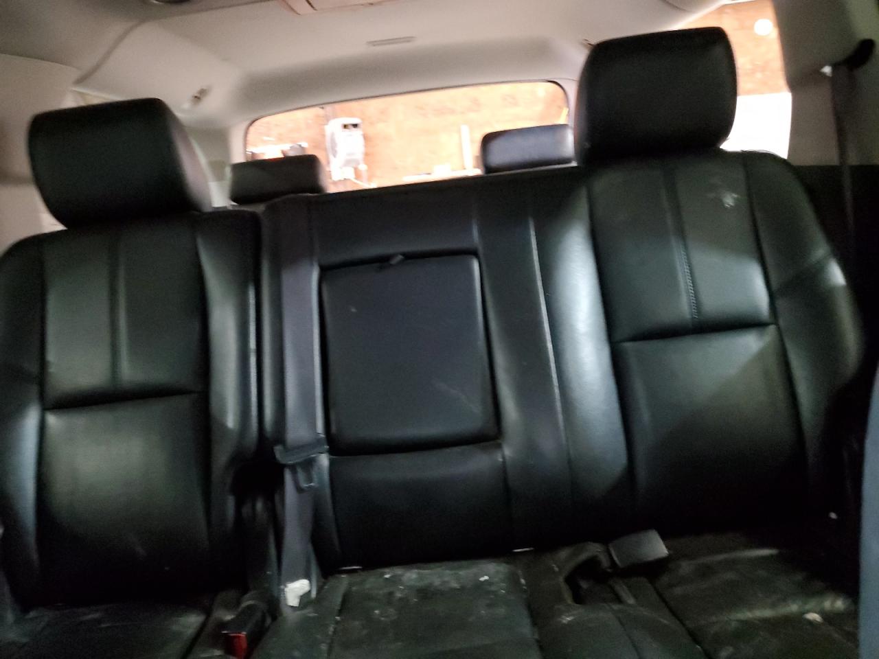 2013 Chevrolet Suburban - Image 10