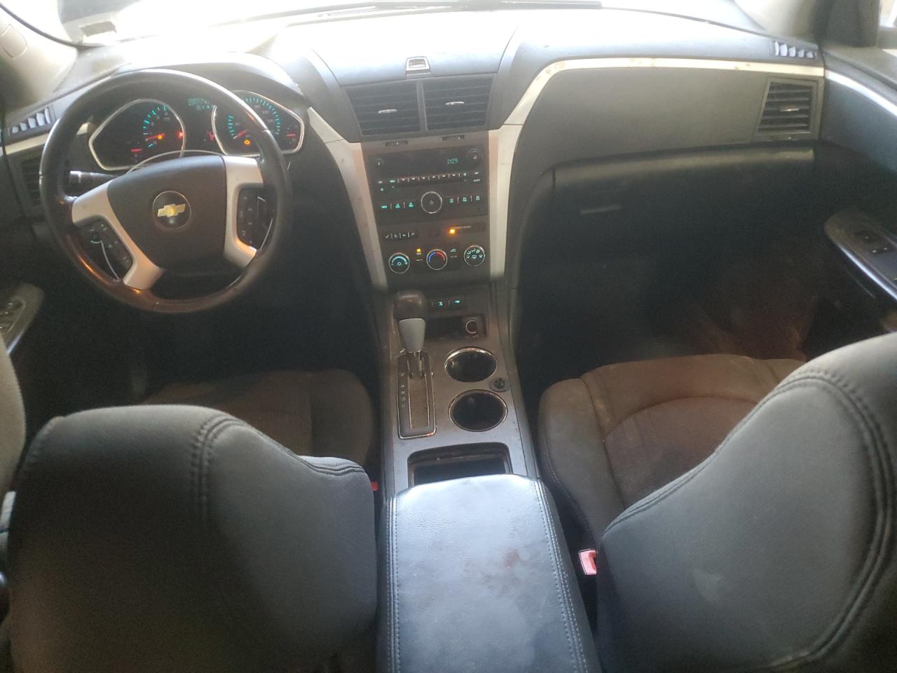 2010 Chevrolet Traverse - Image 8